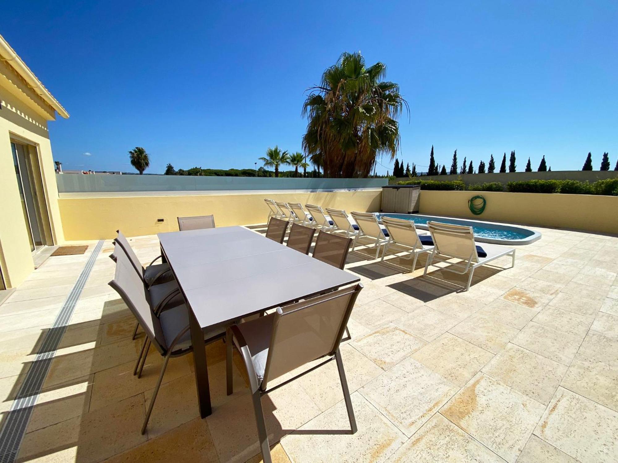 Fantastic Villa Private Pool, Bbq, Ac And Wi-Fi Quarteira Exterior foto